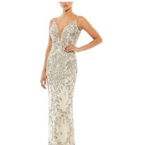 Mac Duggal Silver Prom Dress with Shimmering Elegance